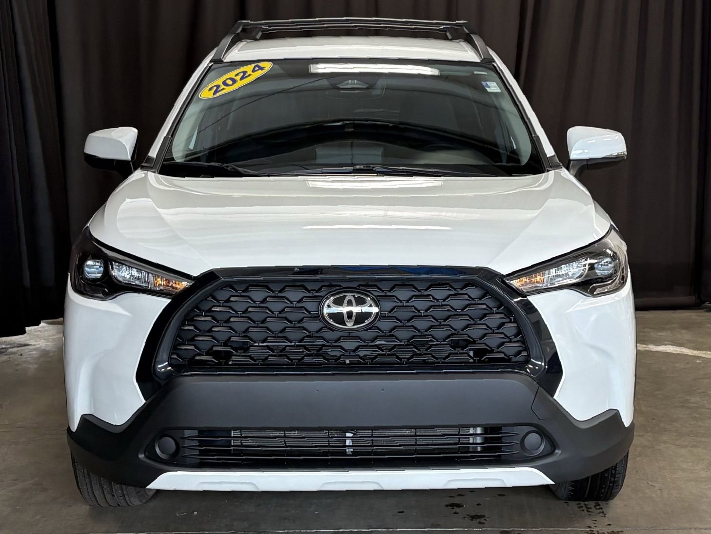 Certified 2024 Toyota Corolla Cross LE image 3