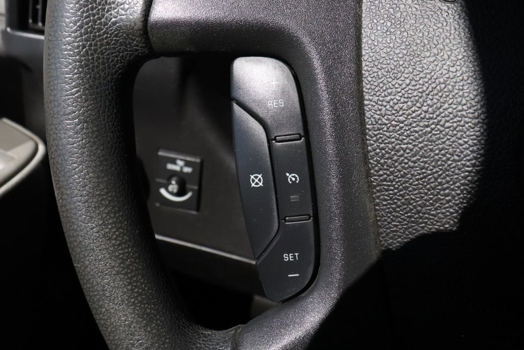 Used 2017 GMC Savana 2500 image 21