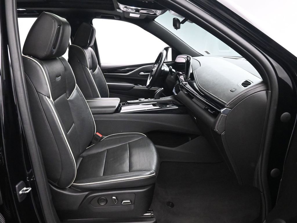 Used 2023 Cadillac Escalade Sport w/ Touring Package image 22