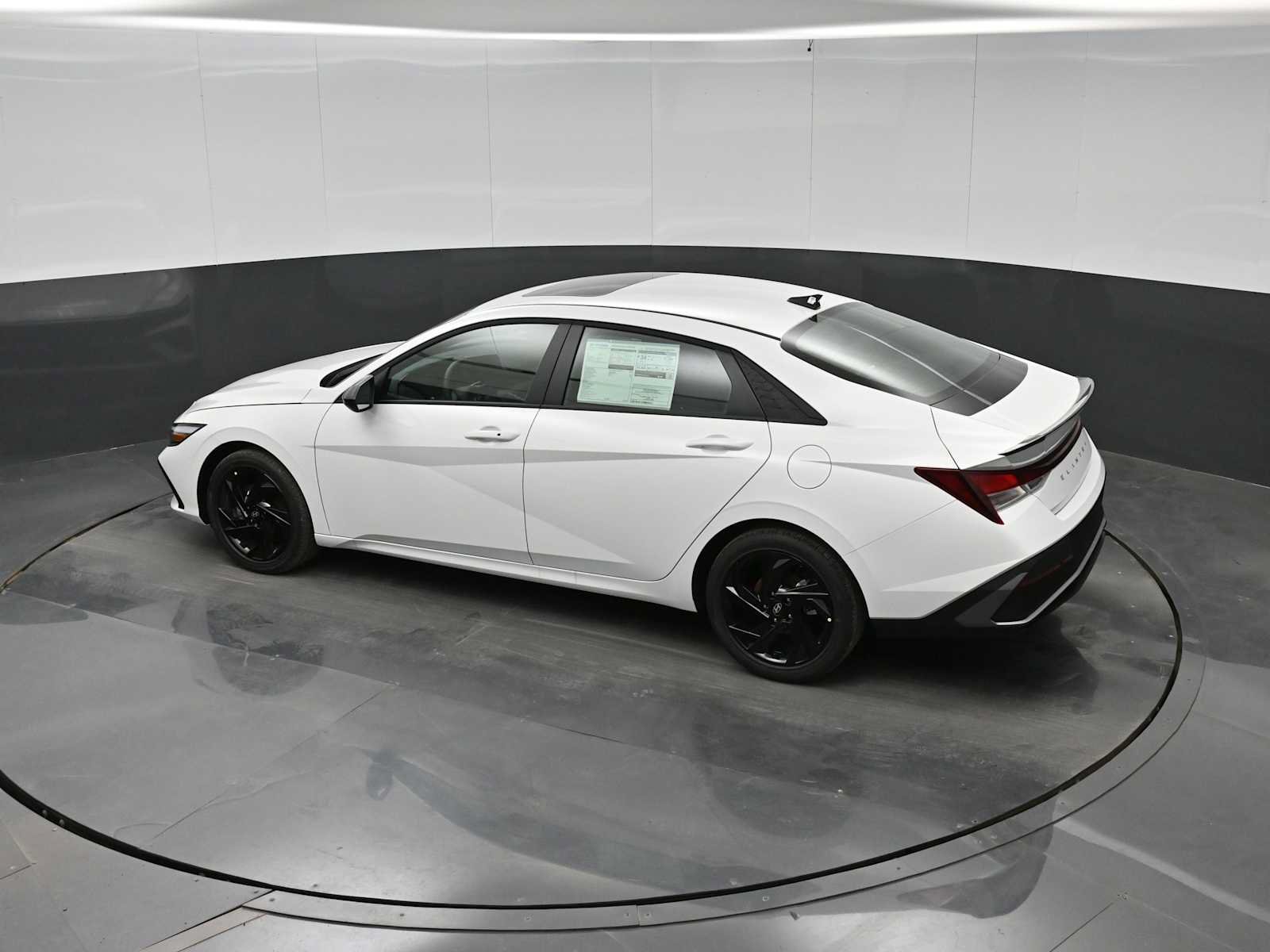 New 2026 Hyundai Elantra SEL Sport FWD image 30