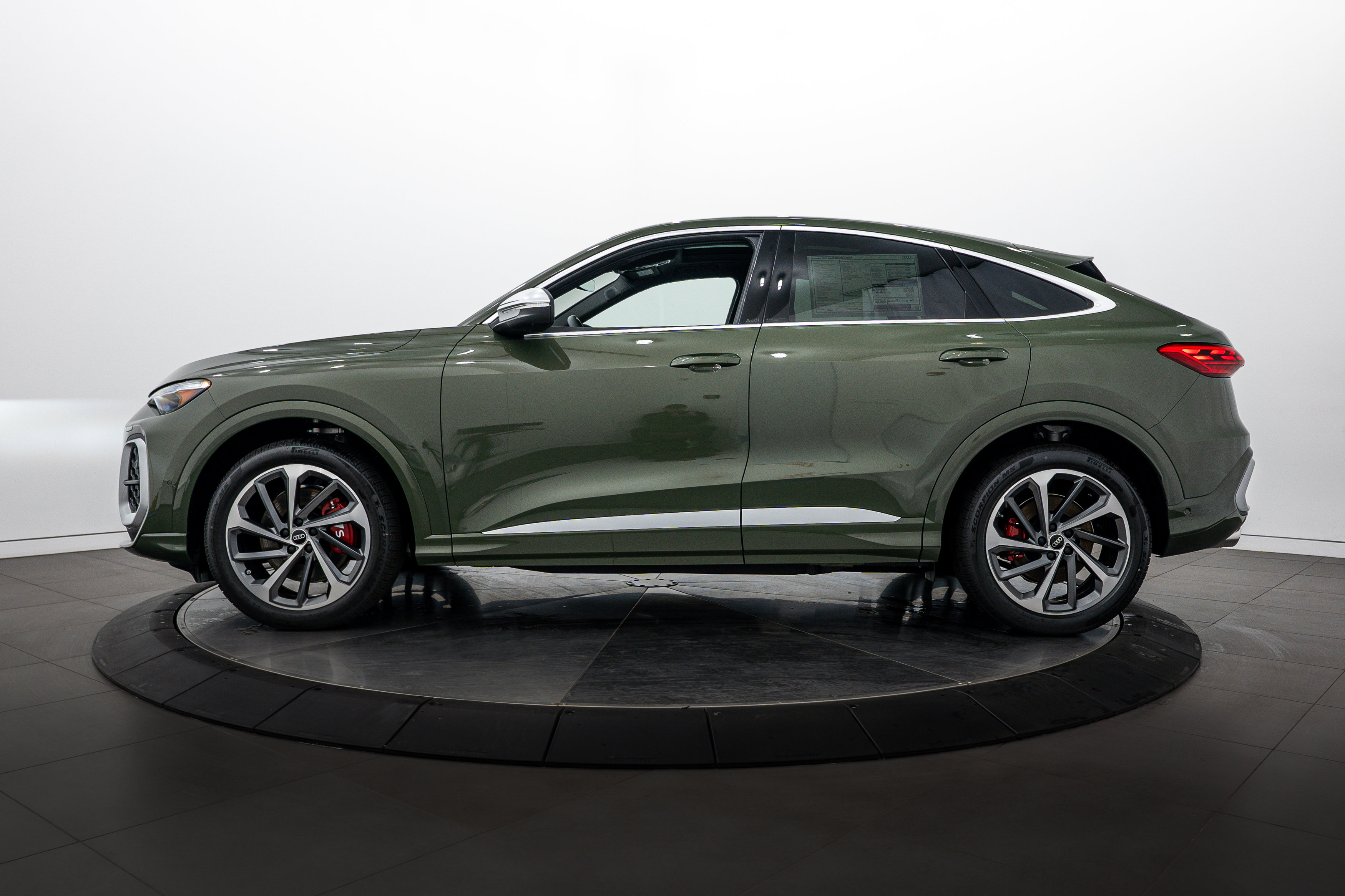 New 2025 Audi SQ5 Premium Plus image 6