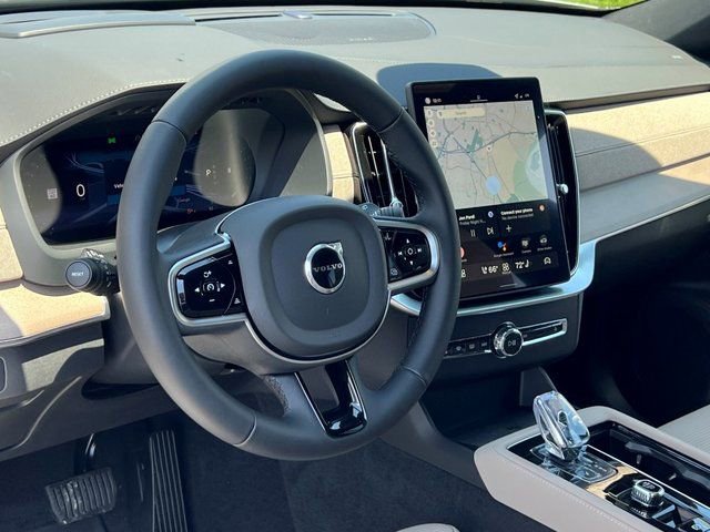 New 2026 Volvo XC90 B5 Ultra w/ Lounge Package image 16