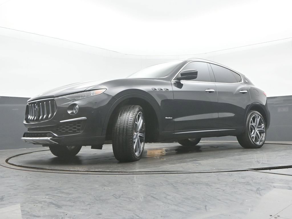 Used 2019 Maserati Levante S GranLusso AWD/4WD image 31