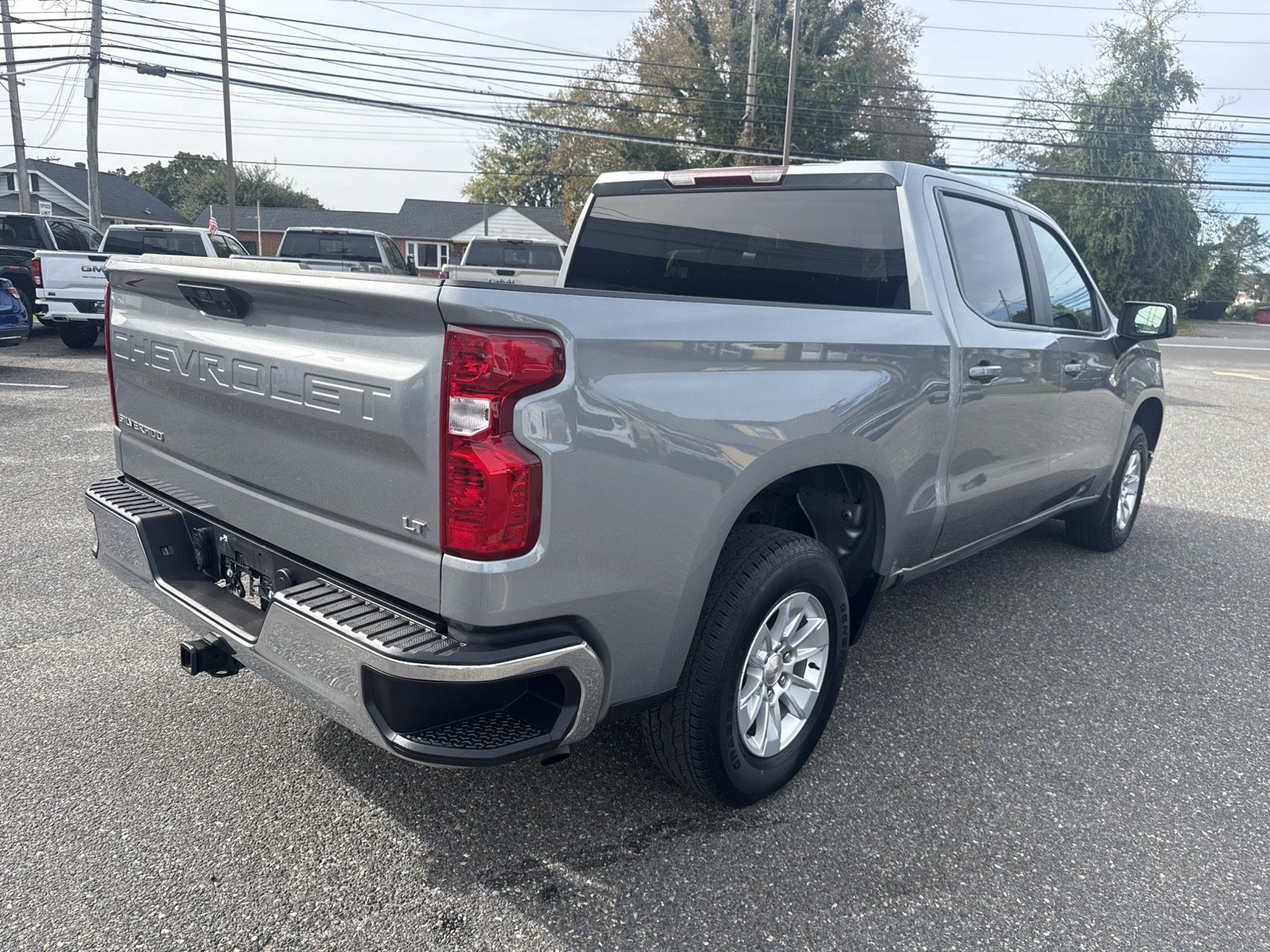 Used 2025 Chevrolet Silverado 1500 LT RWD image 4