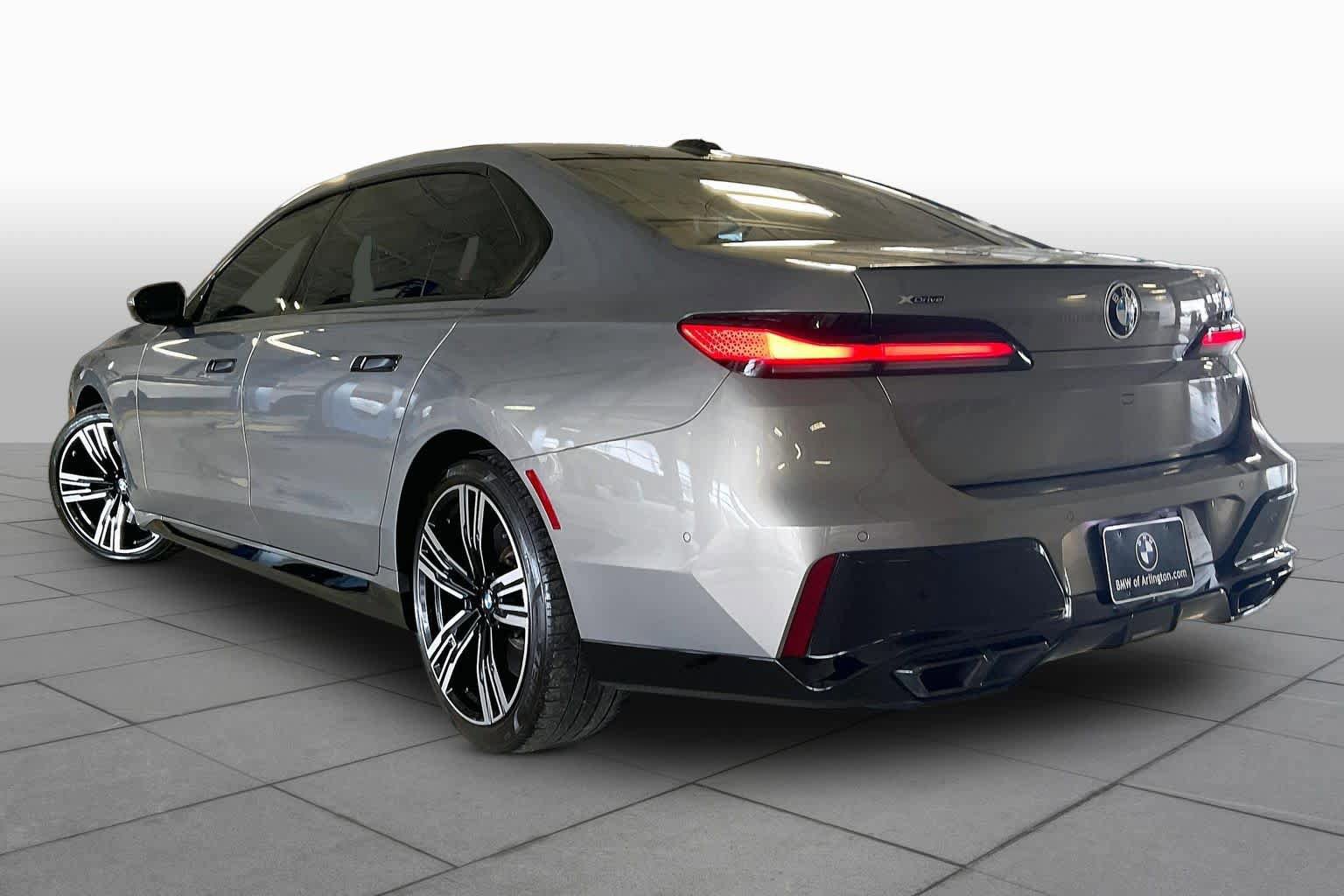 Certified 2024 BMW 760i xDrive AWD/4WD image 11