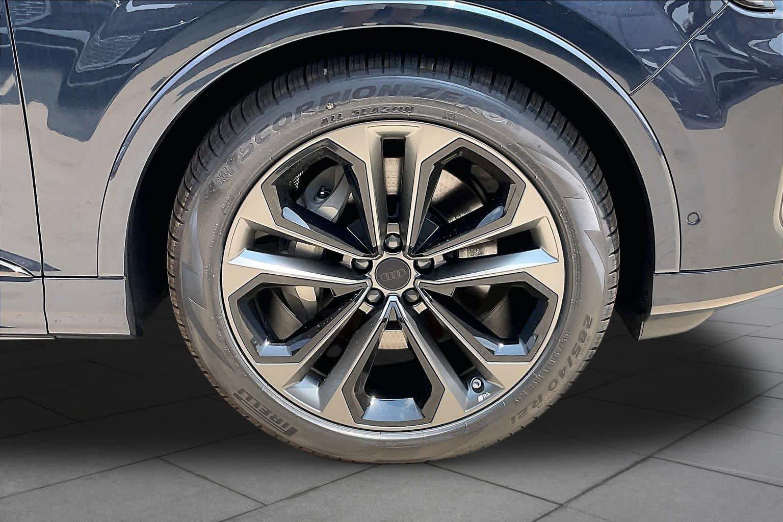 New 2026 Audi Q7 Premium Plus AWD/4WD image 11