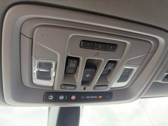 Used 2021 Chevrolet Silverado 1500 LT Trail Boss w/ Convenience Package II AWD/4WD image 29