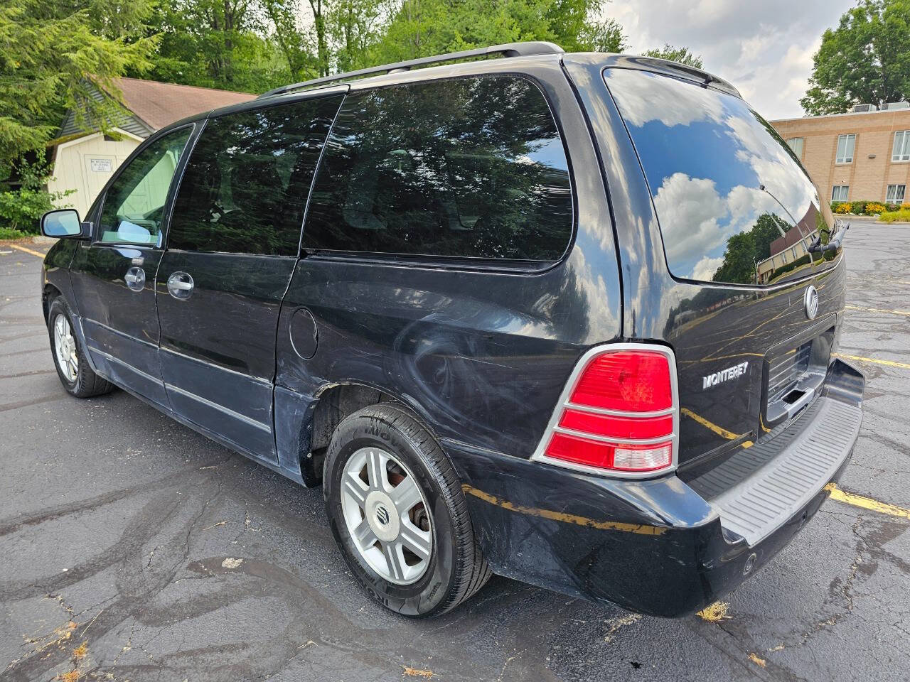 Used 2004 Mercury Monterey Convenience image 5