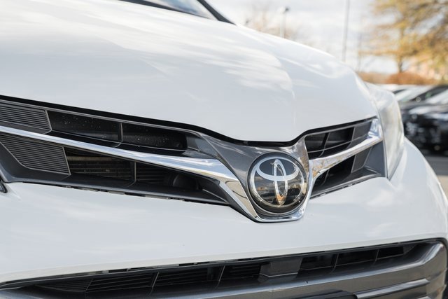 Used 2020 Toyota Sienna XLE image 11