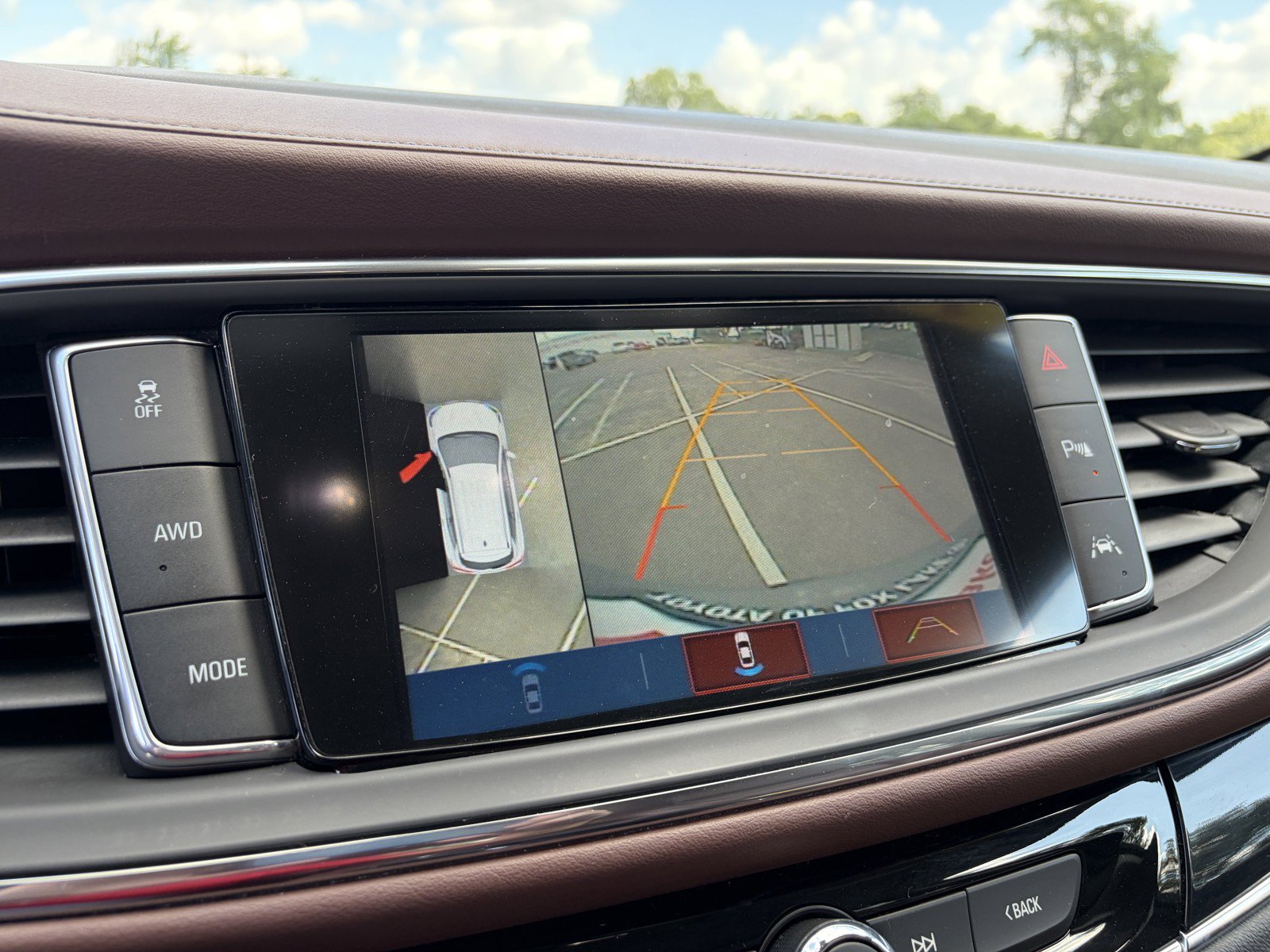 Used 2019 Buick Enclave Avenir w/ Avenir Technology Package AWD/4WD image 20