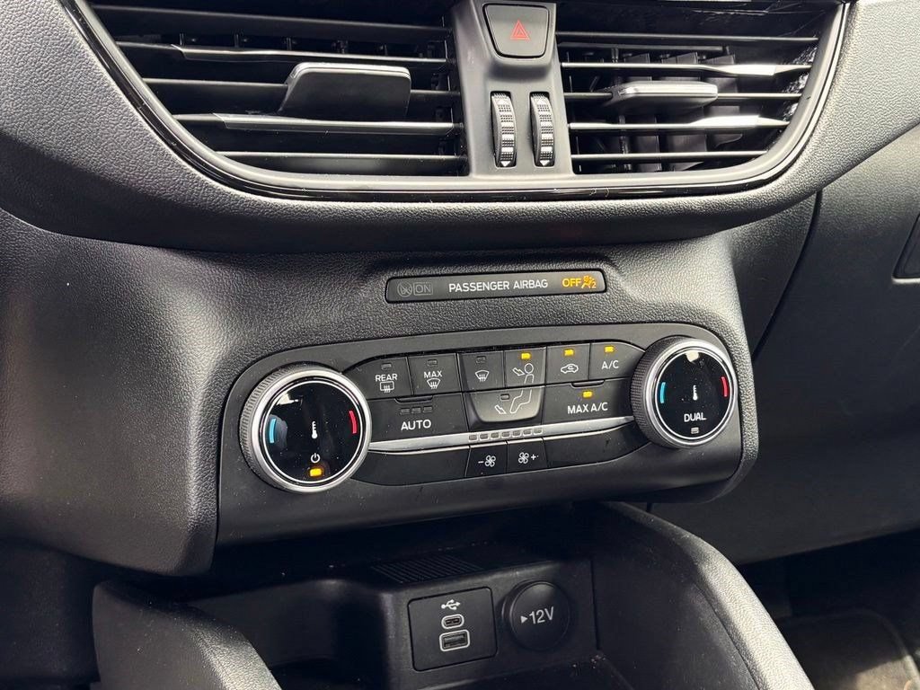 Used 2025 Ford Escape ST-Line FWD image 18