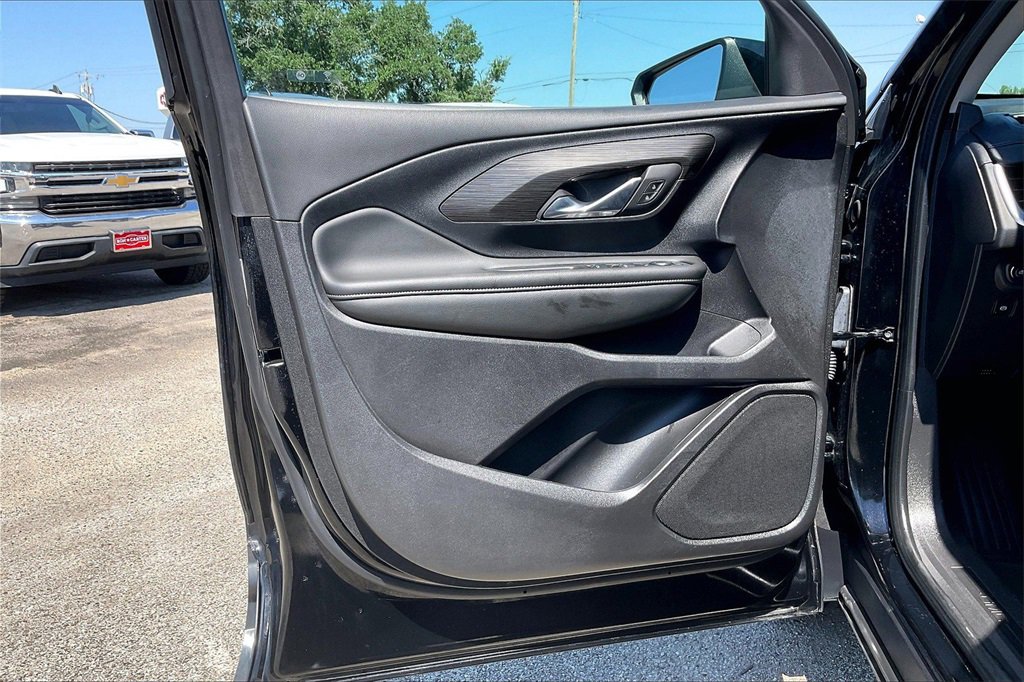 Certified 2024 GMC Terrain SLE image 17