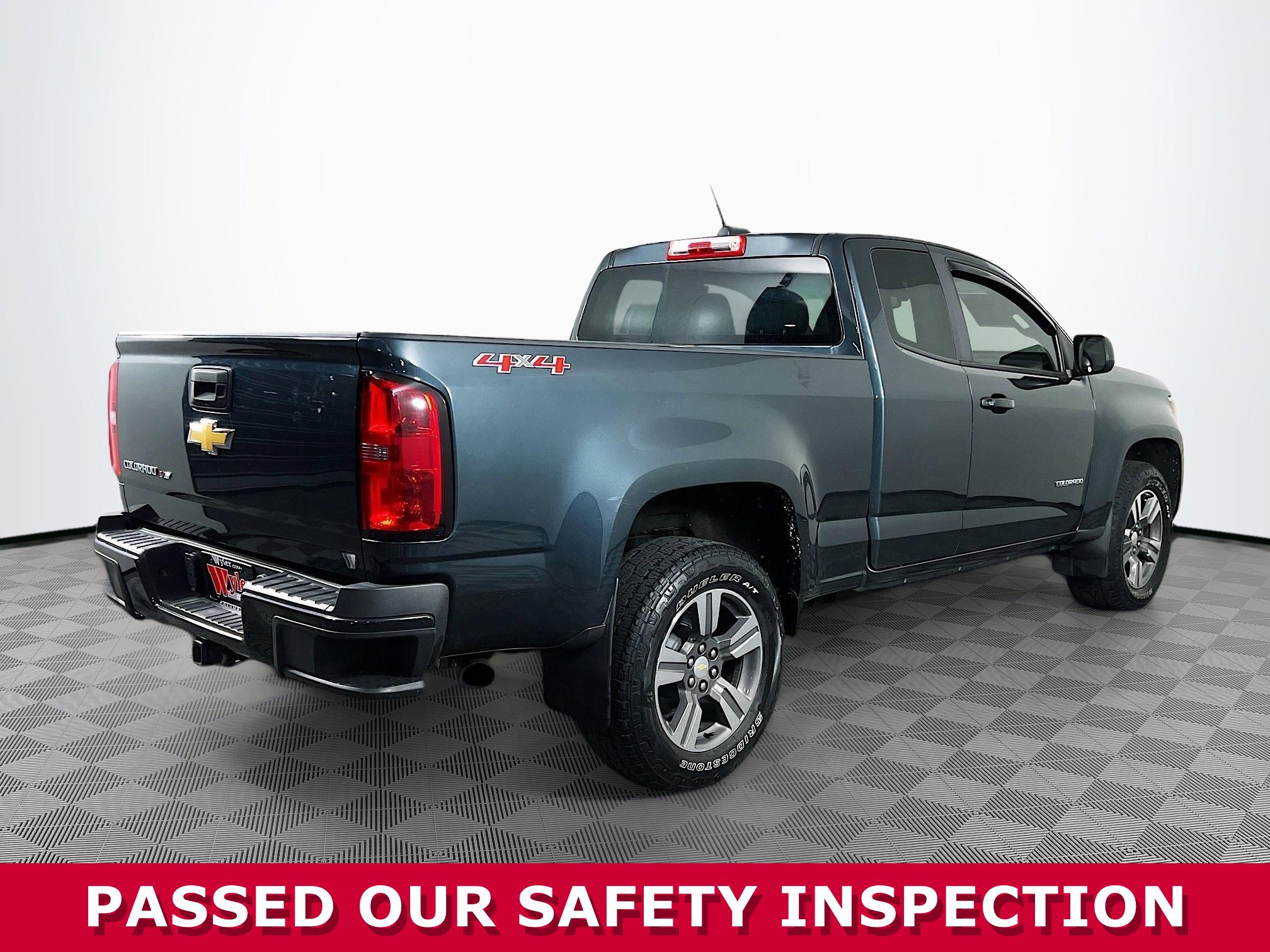 Used 2018 Chevrolet Colorado W/T w/ Custom Special Edition image 25