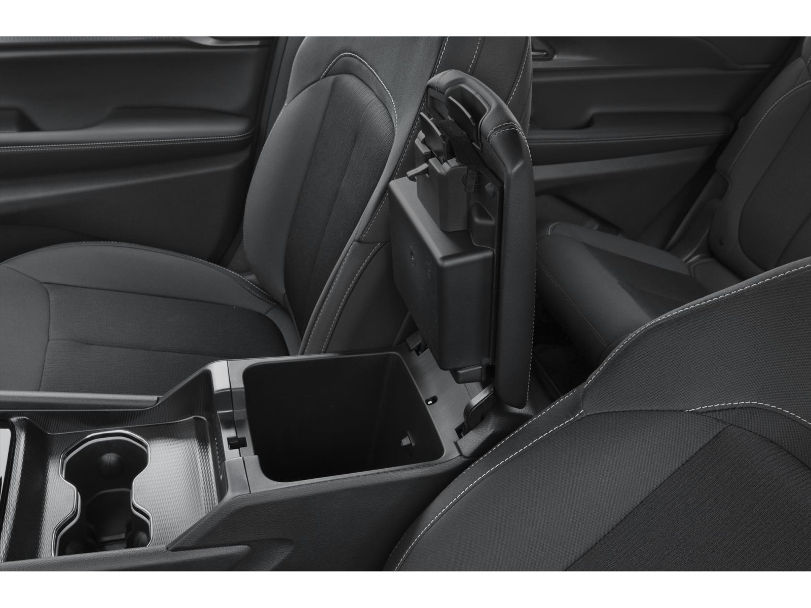 New 2026 Jeep Grand Cherokee L Limited w/ Limited Altitude Package AWD/4WD image 9