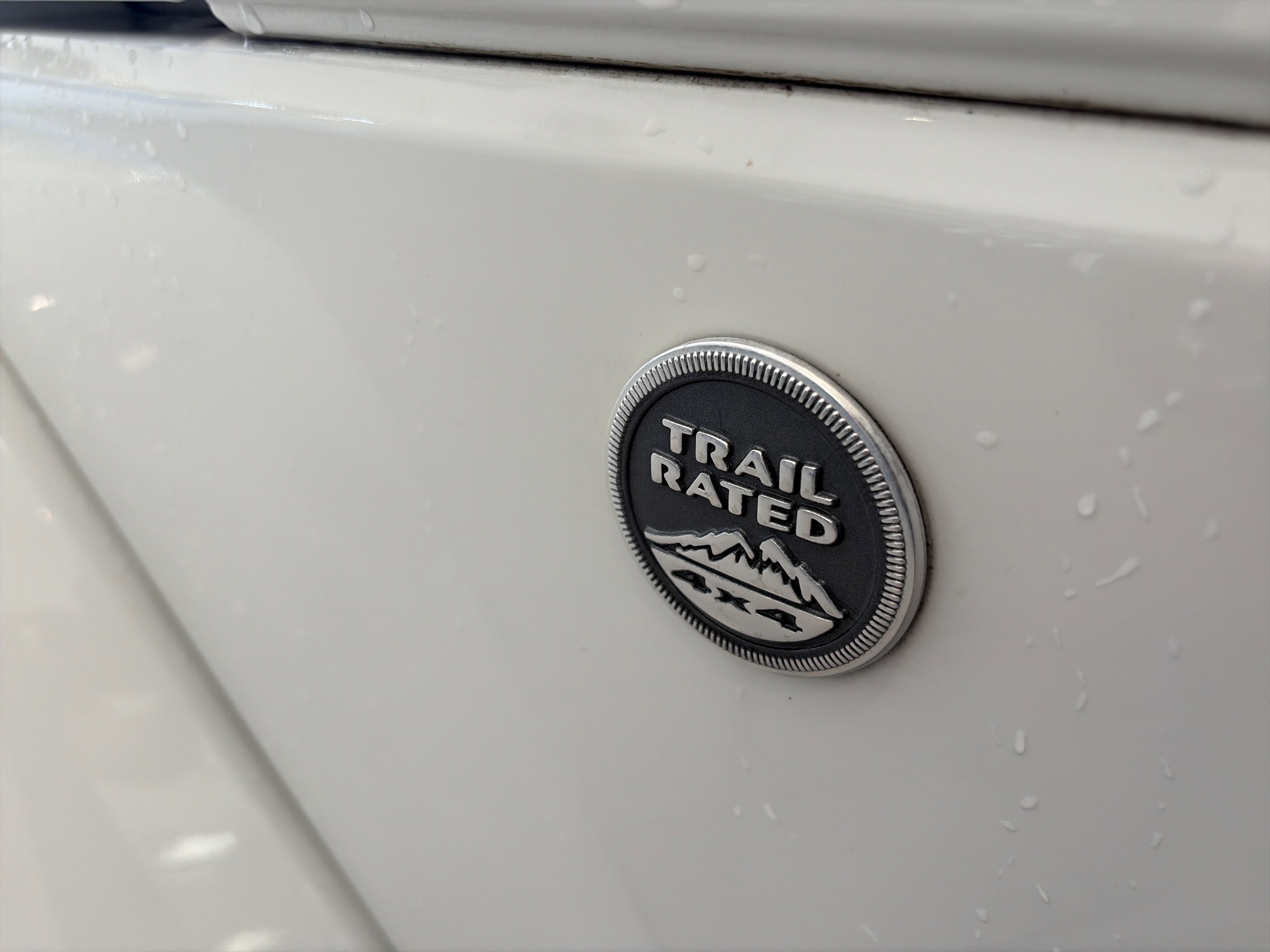 Used 2012 Jeep Wrangler Unlimited Sahara w/ Connectivity Group image 9