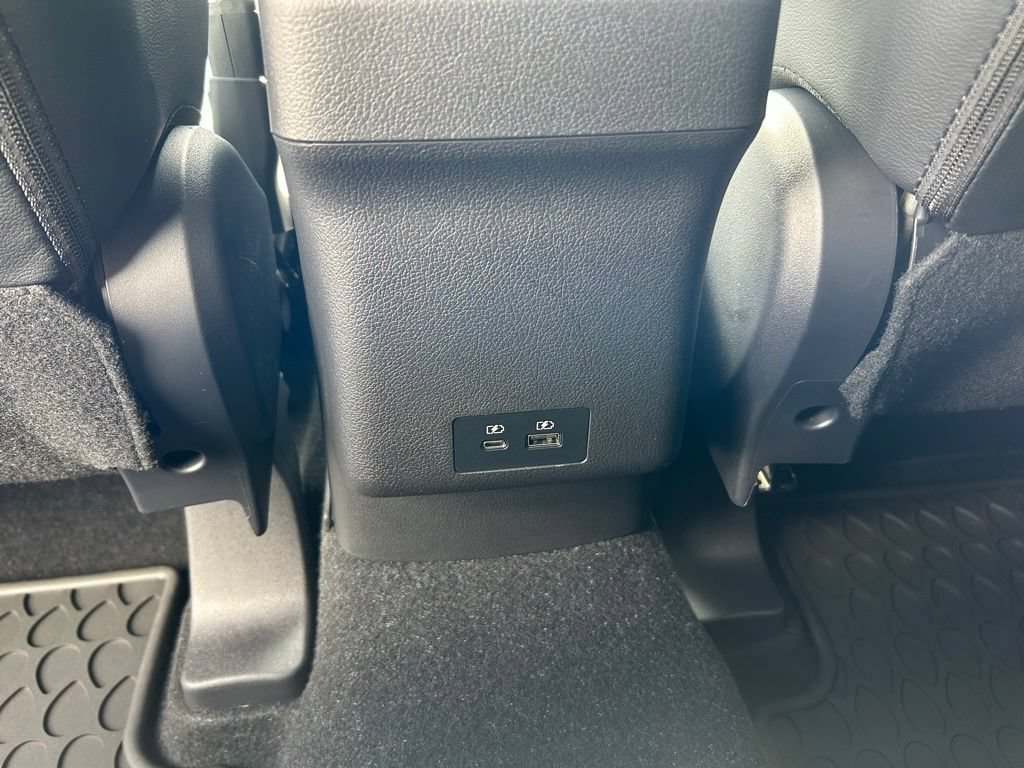 Used 2025 Mitsubishi Outlander Sport SEL AWD/4WD image 24