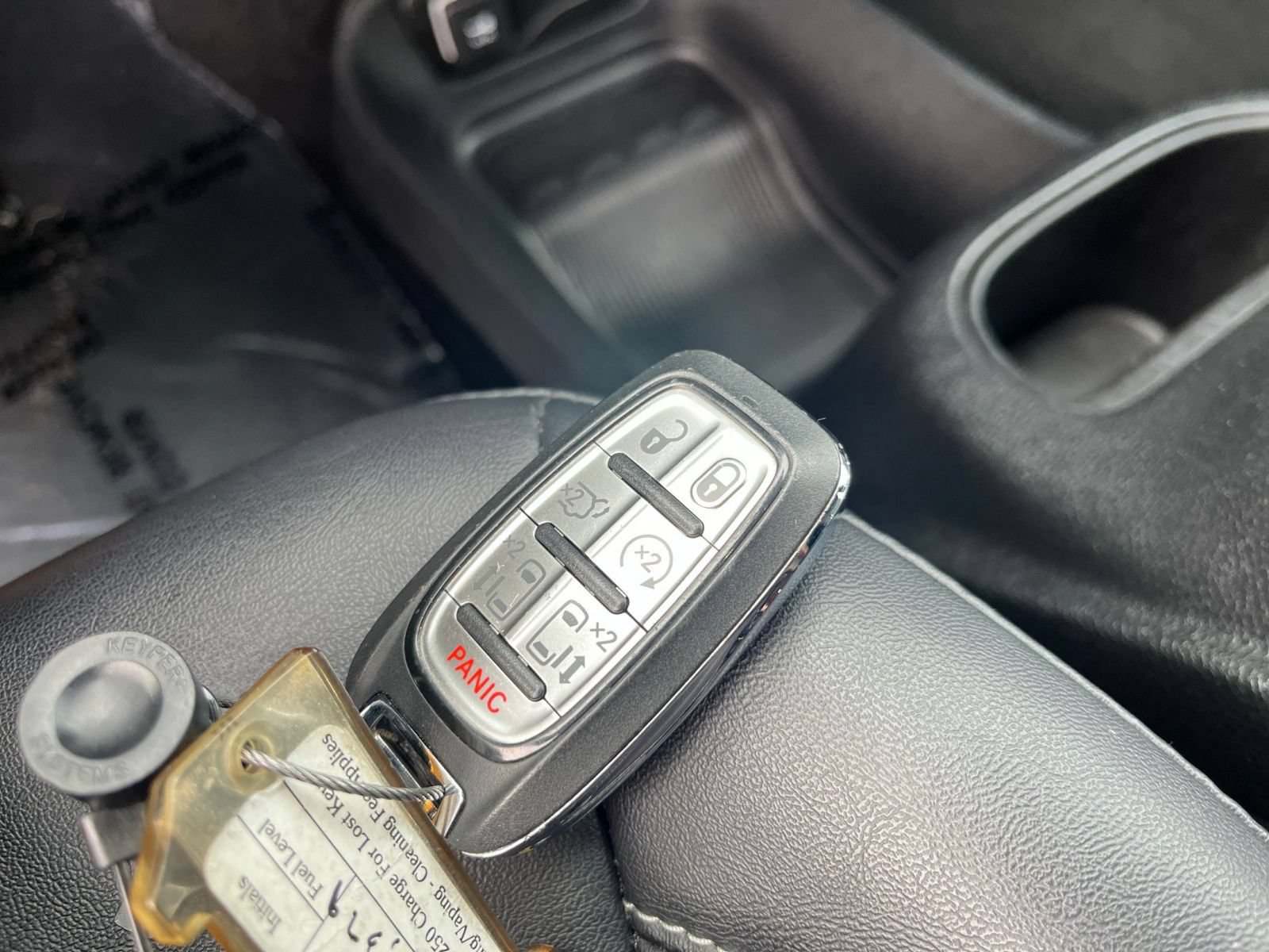 Used 2025 Chrysler Pacifica Select FWD image 20