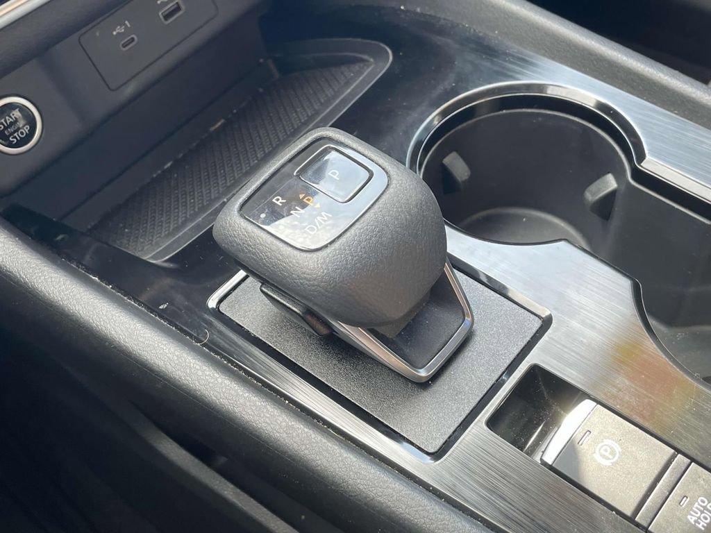 Used 2021 Nissan Rogue SV image 30