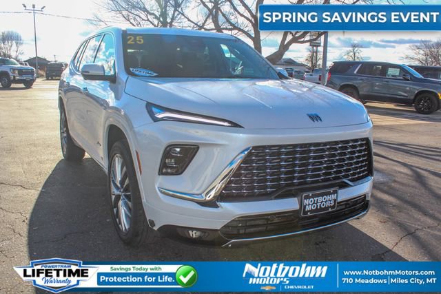 Used 2025 Buick Enclave Avenir w/ Trailering Package, 5000 lbs. image 5