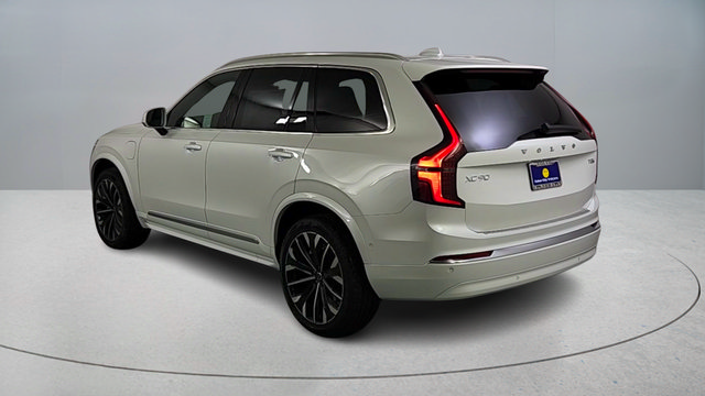 New 2026 Volvo XC90 T8 Plus w/ Protection Package Premier AWD/4WD image 5