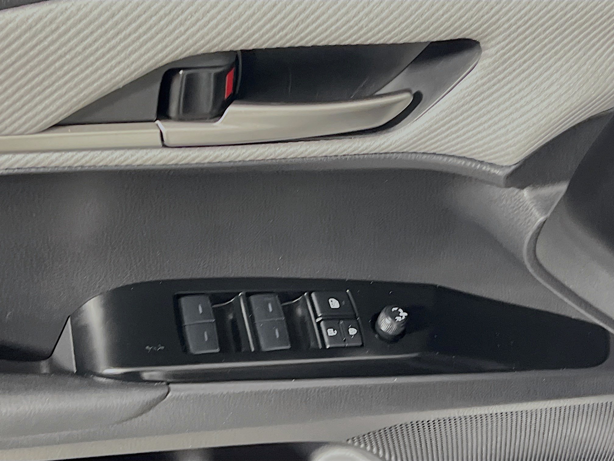 Used 2026 Toyota Camry SE FWD image 17