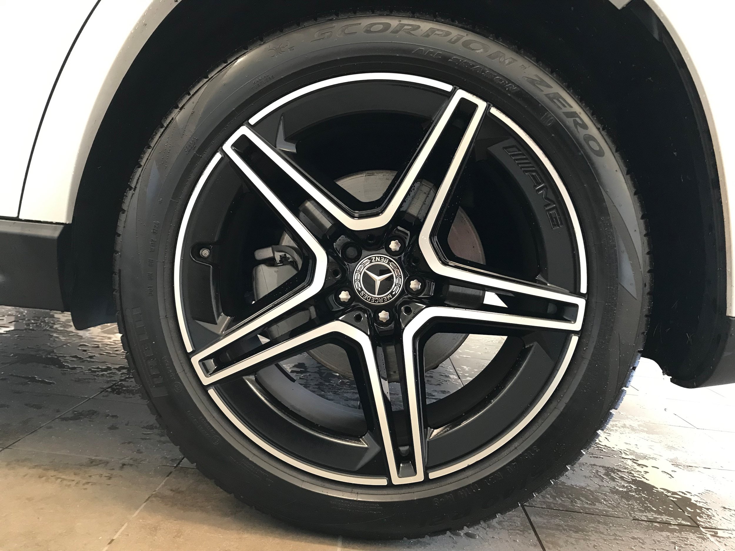 Used 2025 Mercedes-Benz GLS 450 4MATIC image 26