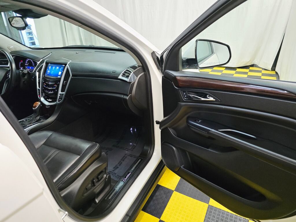 Used 2015 Cadillac SRX Performance w/ Driver Awareness Package FWD image 10