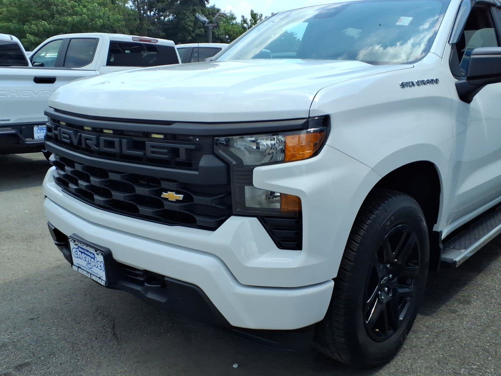 Certified 2023 Chevrolet Silverado 1500 Custom AWD/4WD image 7