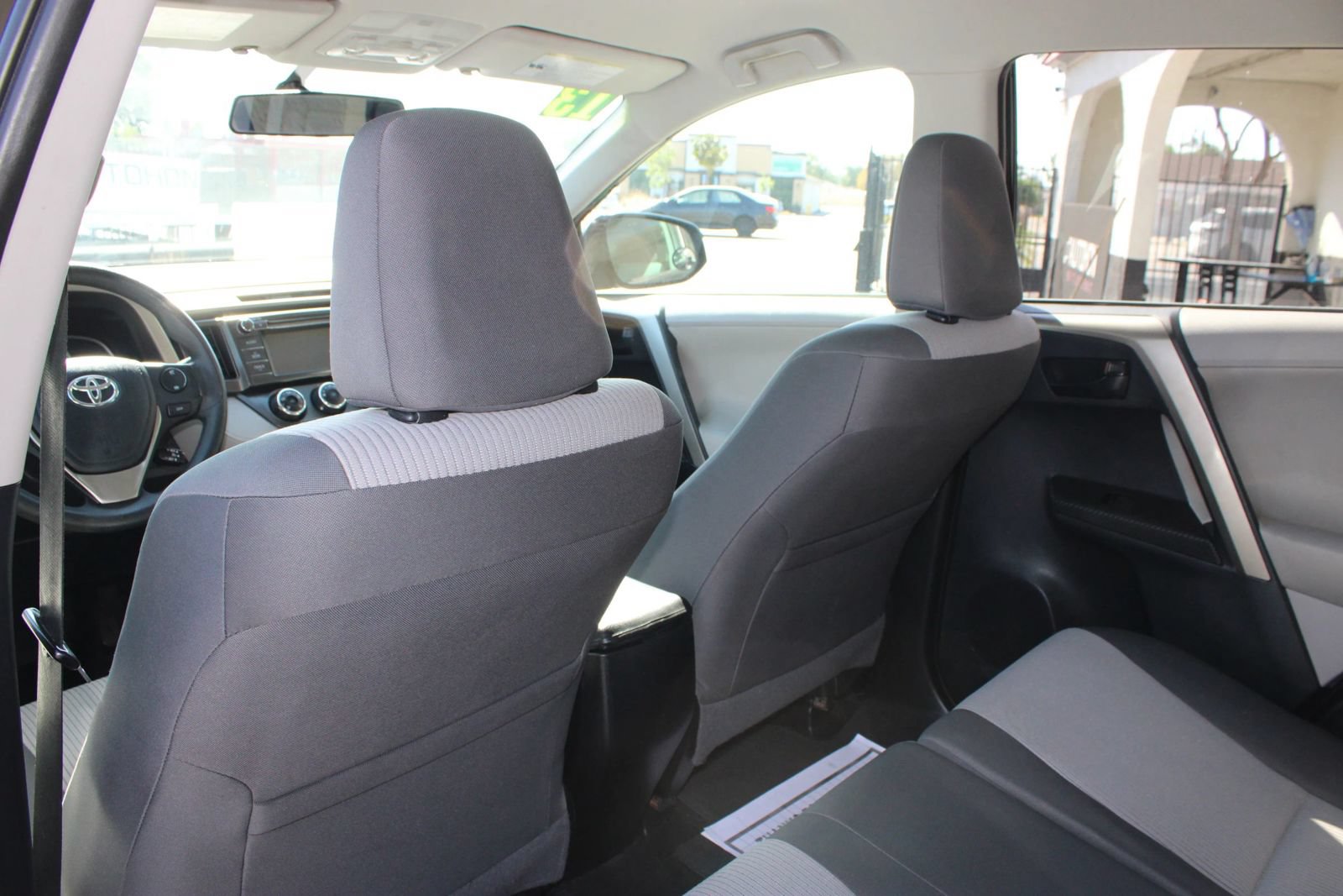 Used 2013 Toyota RAV4 LE FWD image 19