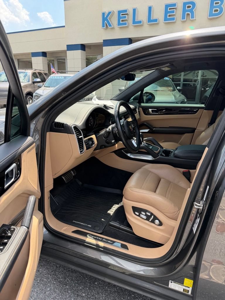 Used 2019 Porsche Cayenne Turbo AWD/4WD image 12