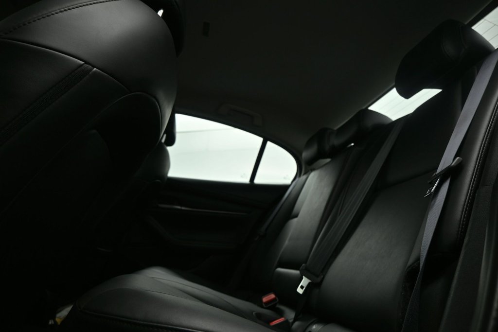 Used 2024 MAZDA MAZDA3 s FWD image 13