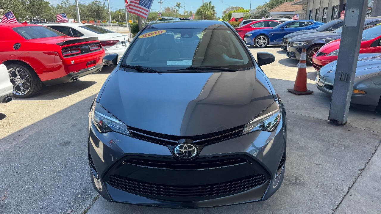 Used 2019 Toyota Corolla LE image 2