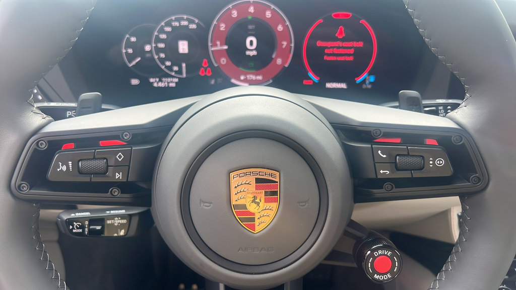 Certified 2026 Porsche 911 Carrera 4 GTS AWD/4WD image 34