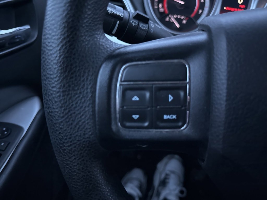 Used 2018 Dodge Journey SE w/ Blacktop Package image 16