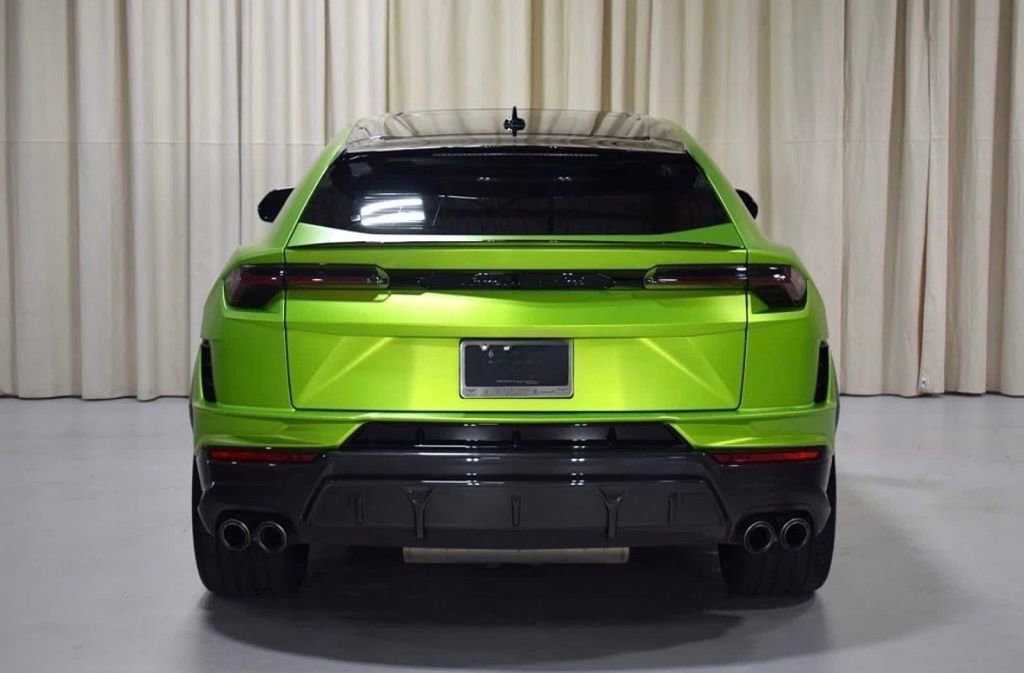 Used 2023 Lamborghini Urus Performante image 4