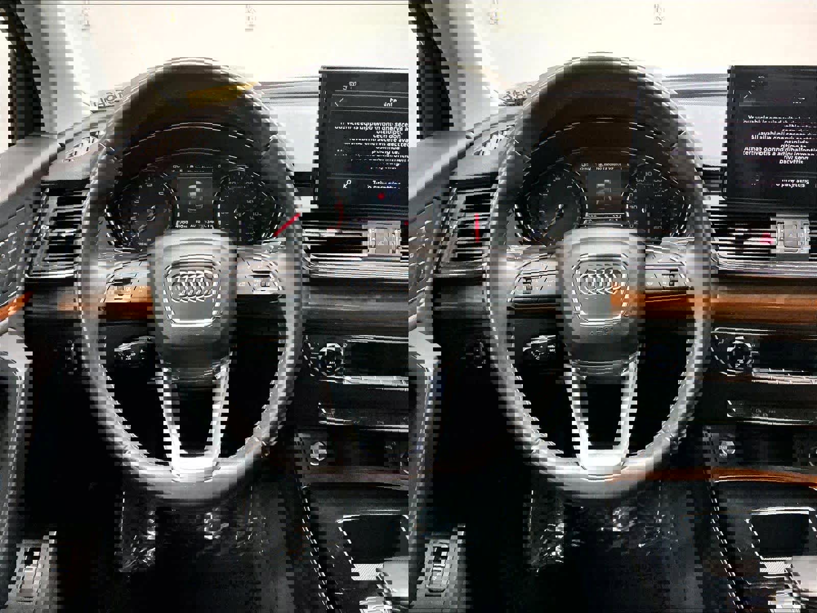 Used 2023 Audi Q5 2.0T Premium w/ Convenience Package image 8