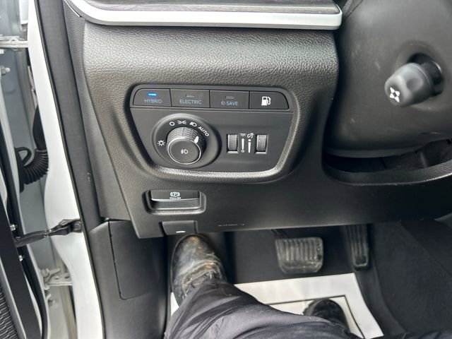 Used 2023 Jeep Grand Cherokee 4WD 4xe w/ Luxury Tech Group II image 30