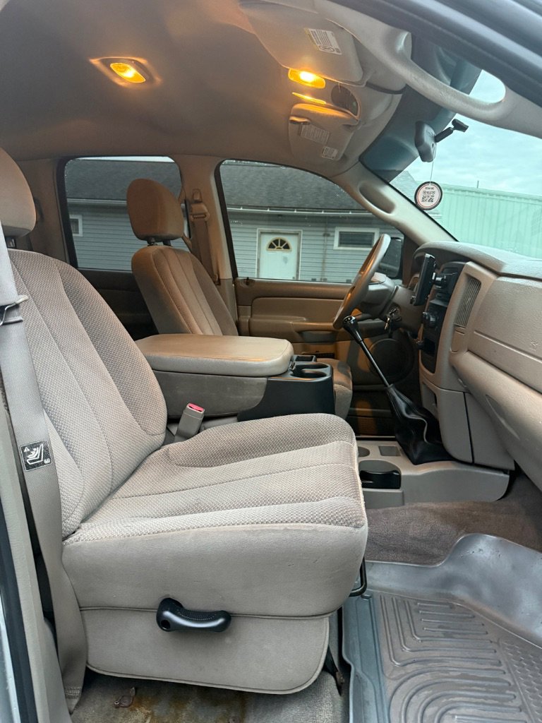 Used 2004 Dodge Ram 3500 Truck SLT w/ Trailer Tow Group image 21