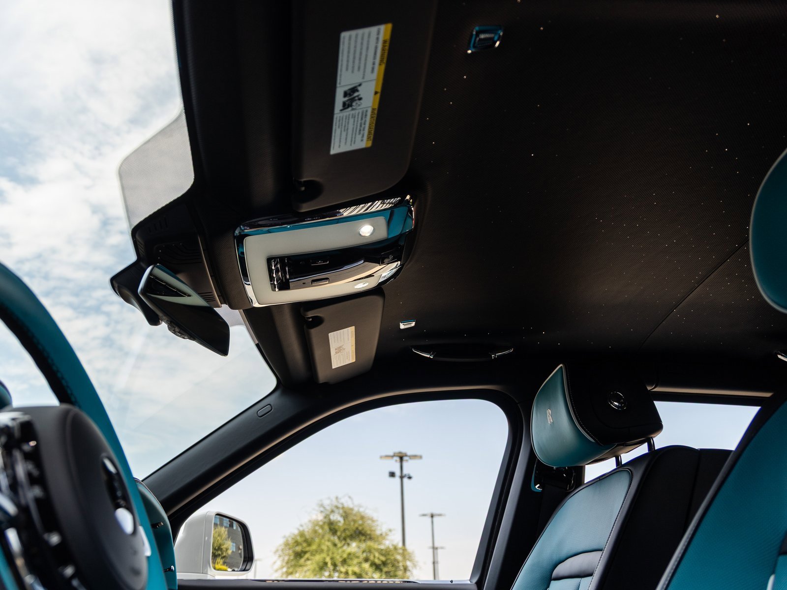 New 2026 Rolls-Royce Cullinan Black Badge image 29