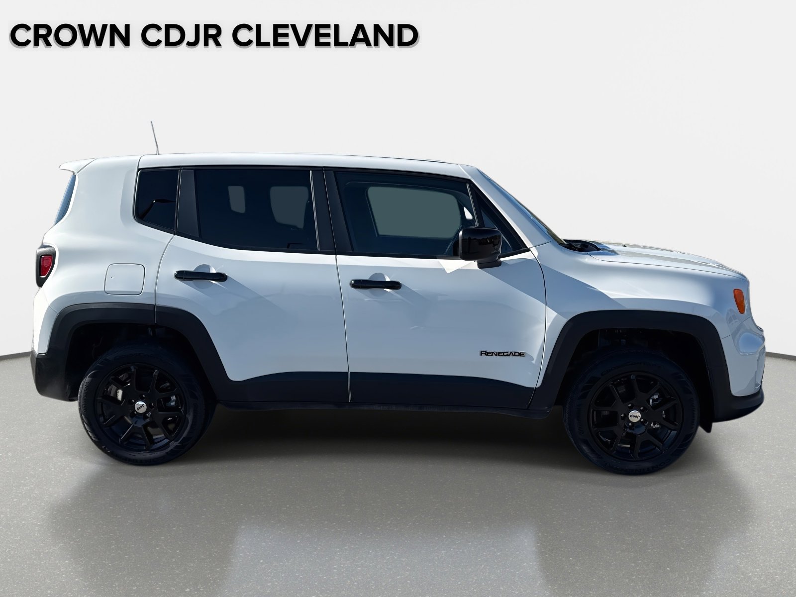 Used 2023 Jeep Renegade Latitude image 3
