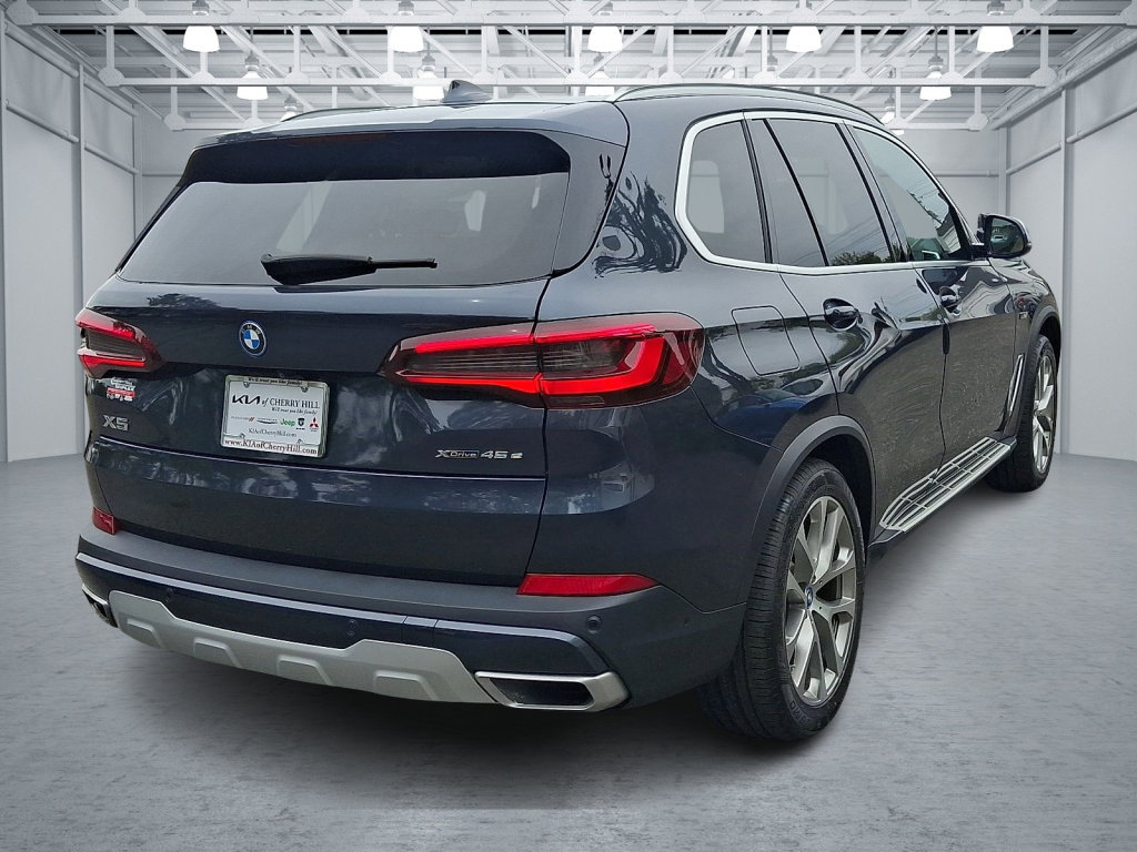 Used 2022 BMW X5 xDrive45e w/ Executive Package AWD/4WD image 5