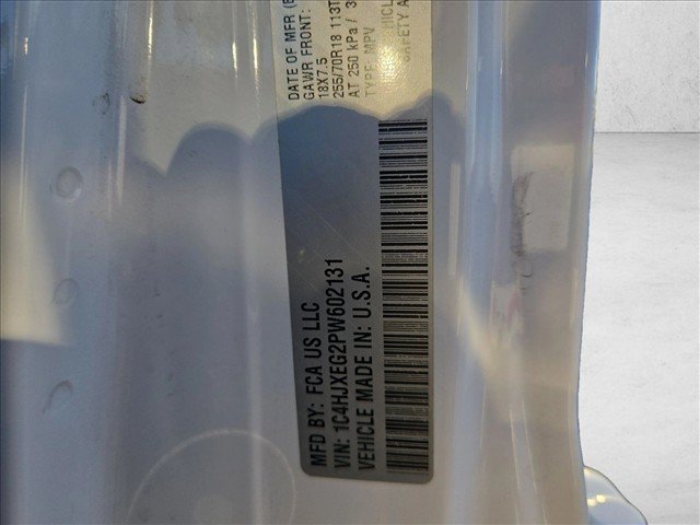 Used 2023 Jeep Wrangler Unlimited Sahara AWD/4WD image 21