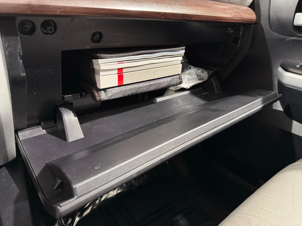 Used 2018 Toyota Tundra Limited image 31