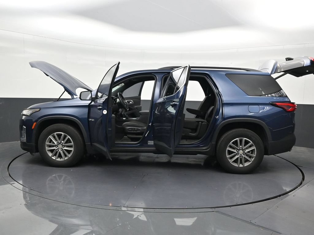 Used 2023 Chevrolet Traverse LT FWD image 34