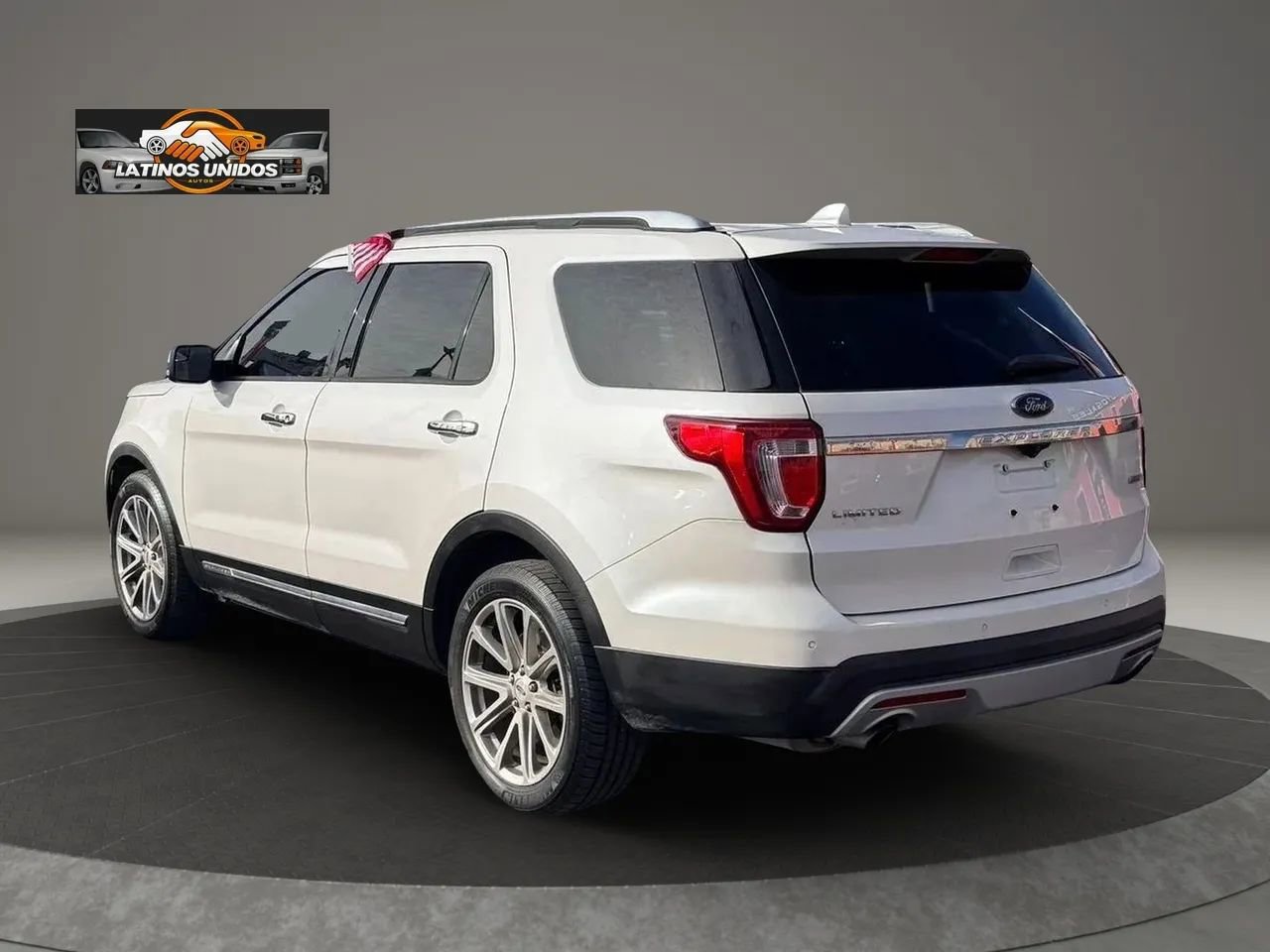 Used 2016 Ford Explorer Limited image 4
