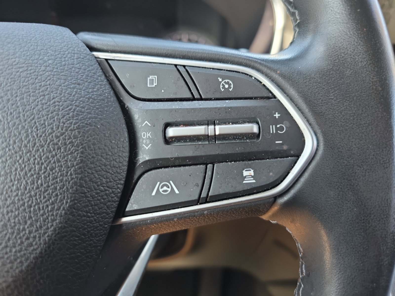 Used 2023 Hyundai Santa Fe SEL image 23