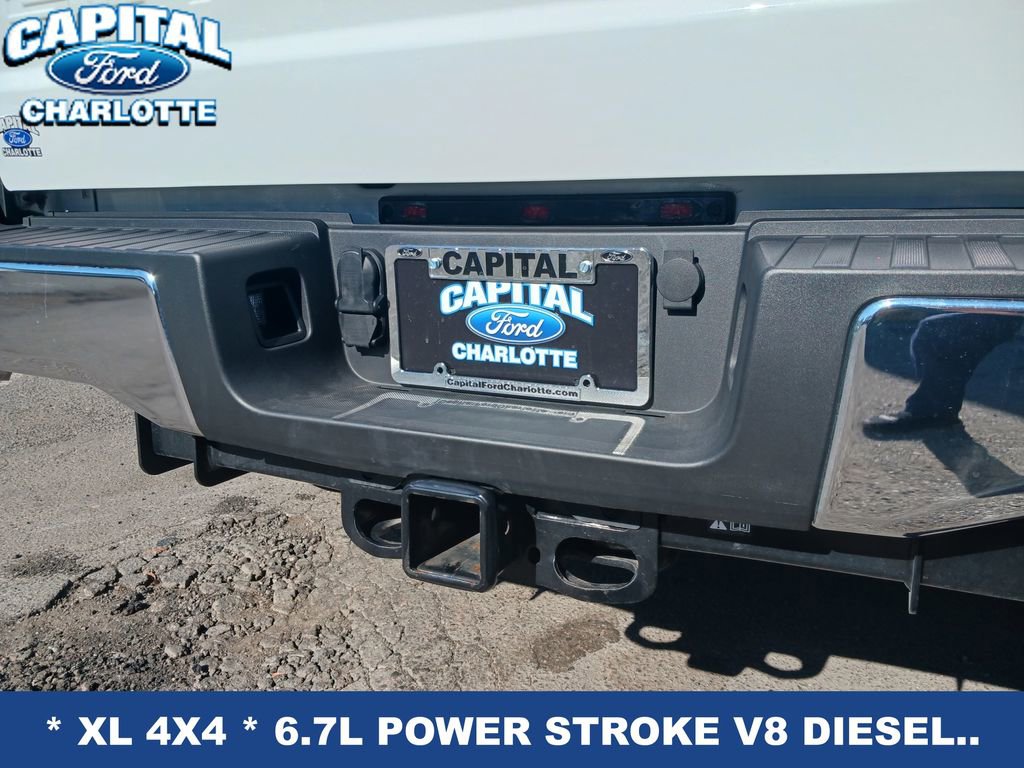 Used 2025 Ford F450 XL w/ XL Chrome Package image 12