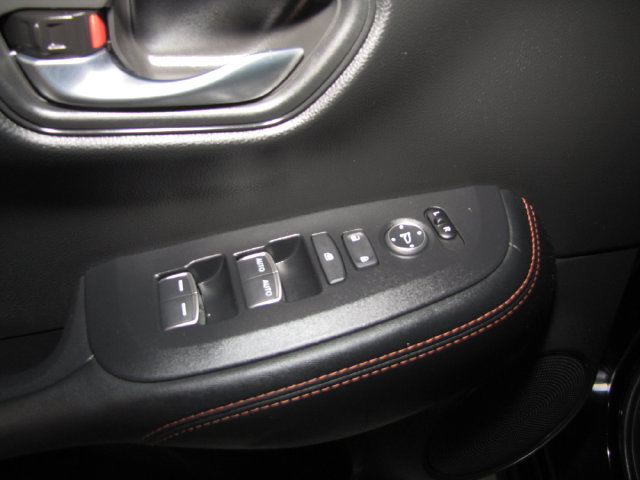 Certified 2026 Honda HR-V Sport image 33