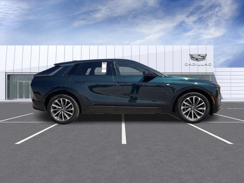 Certified 2024 Cadillac Lyriq Sport w/ LPO, Floor Liner Package AWD/4WD image 9