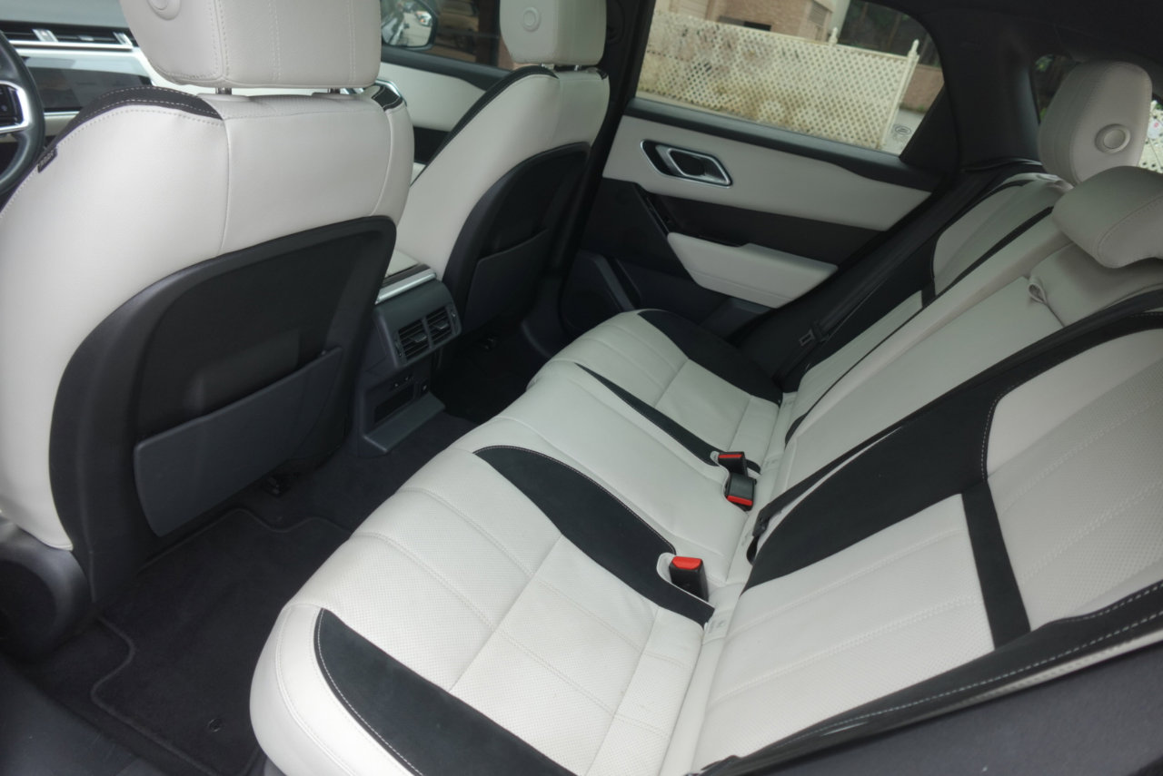 Used 2021 Land Rover Range Rover Velar R-Dynamic S image 18